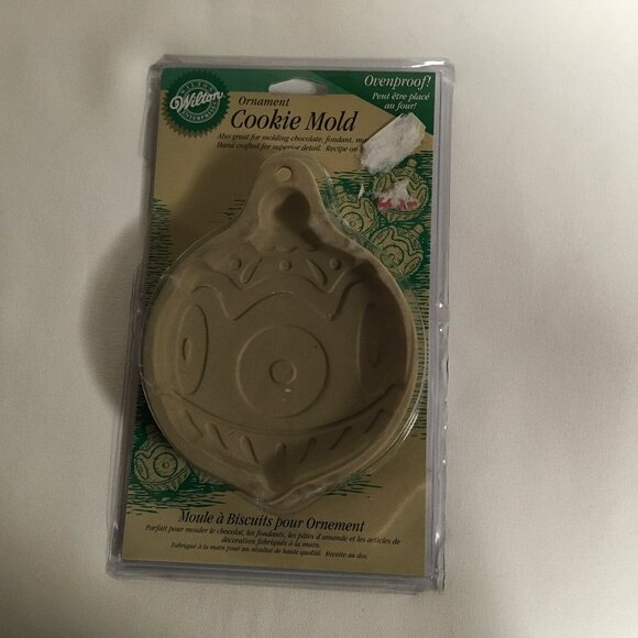 Wilton Ornament Cookie Mold Chocolate Mold Large Size Cookies Treats Candy Mold - Picture 1 of 3